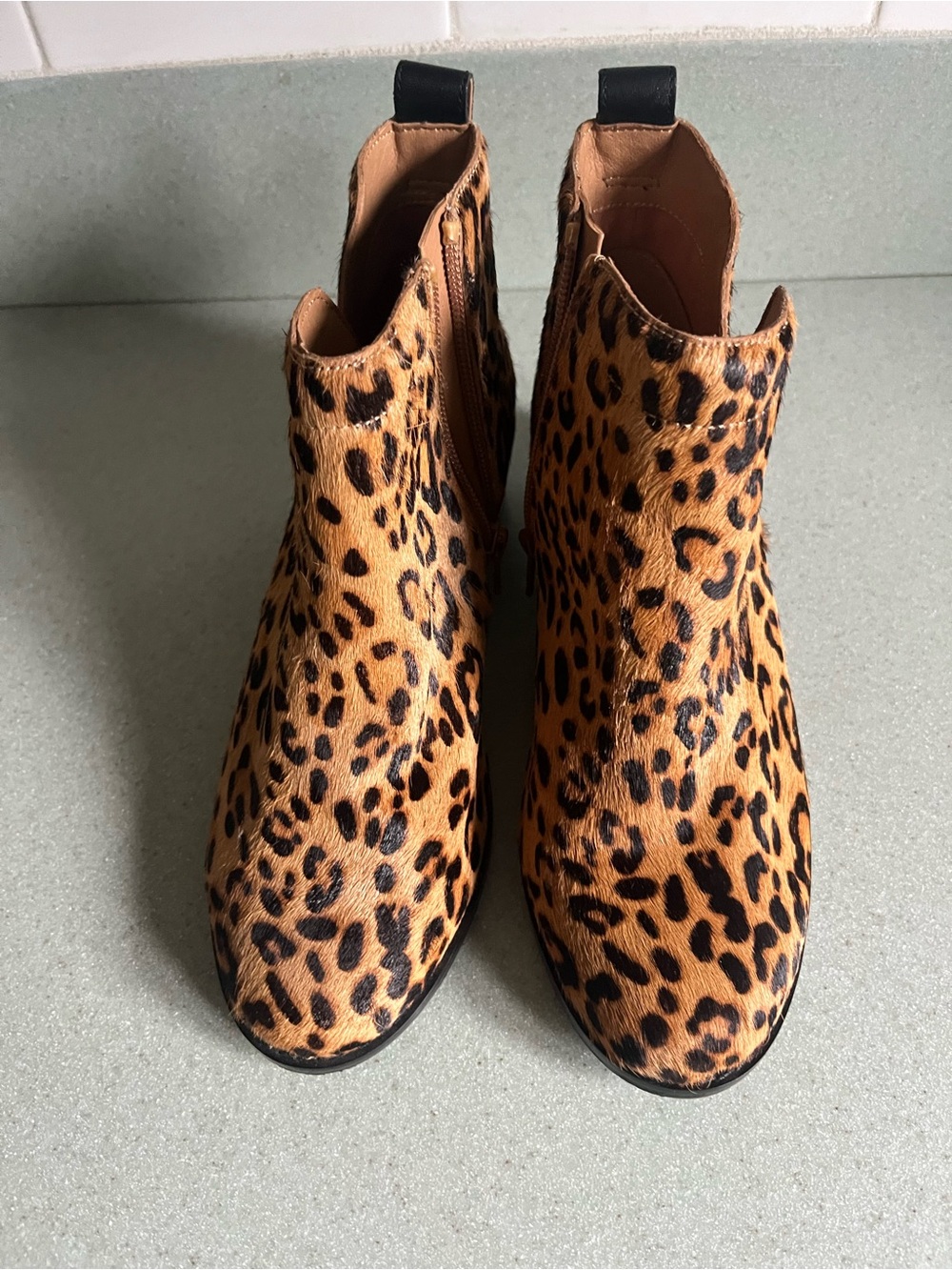 Vionic Leopard Print Ankle Boots - Tan and Black Sz 6 New